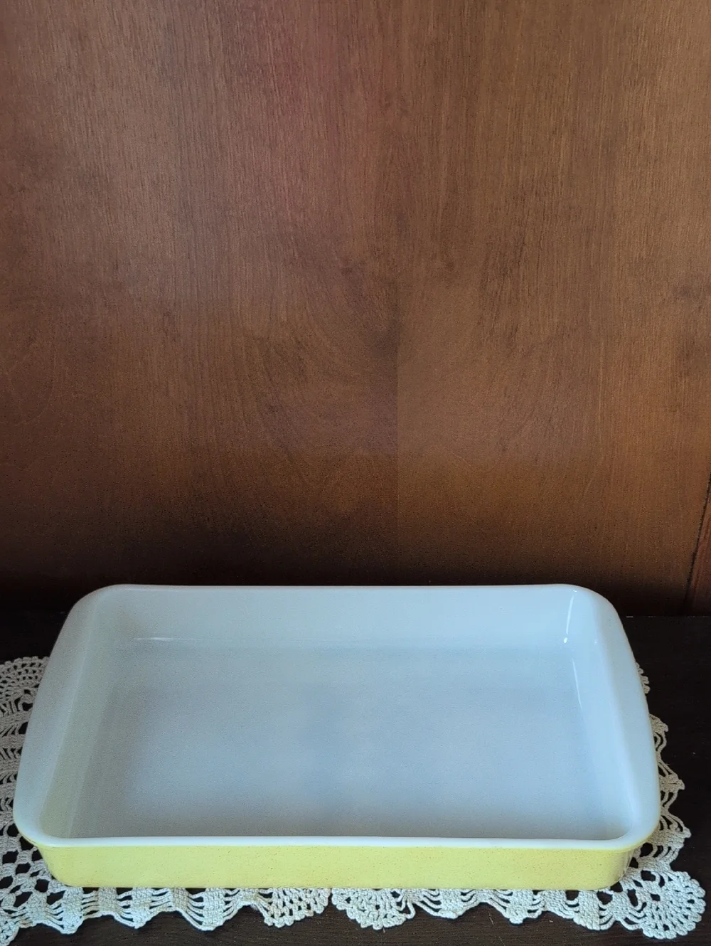 Vintage Pyrex 2 Quart Casserole Dish Yellow #232
